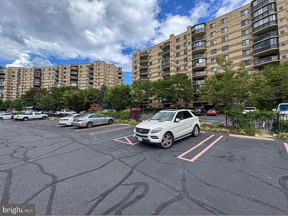 3rd image of 8340 Greensboro Dr APT 708