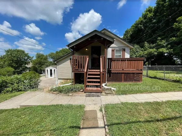 1260 High St, Leavenworth, KS 66048