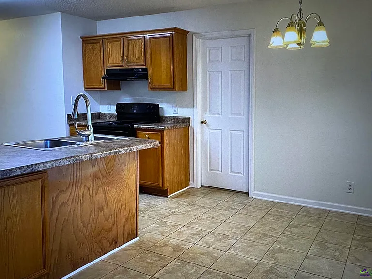 103 Prowler Pl — Photo 4