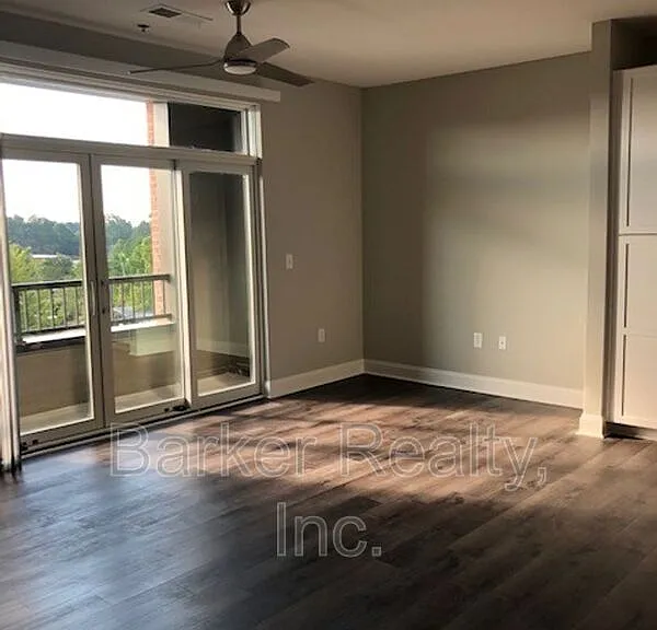 414 S White St #203 — Photo 3