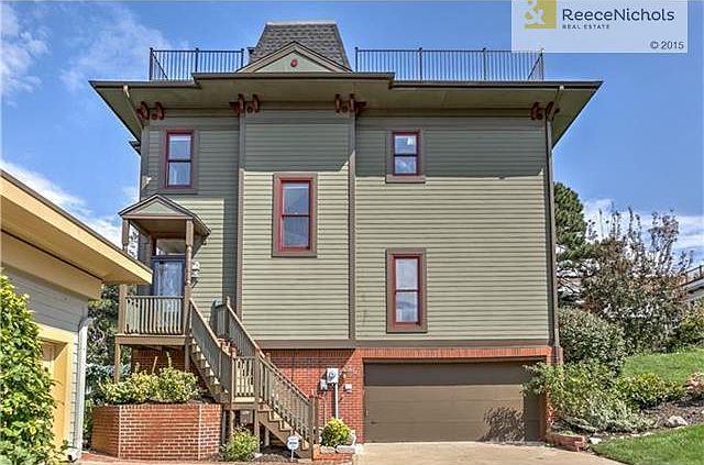 1st image of 2943 Grand Ave