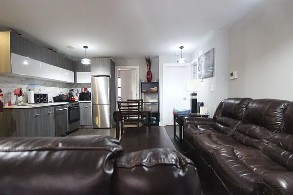 Rented by Nooklyn NYC LLC | media 2