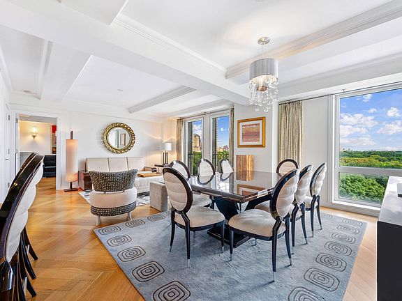 3rd image of 160 Central Park S #1009