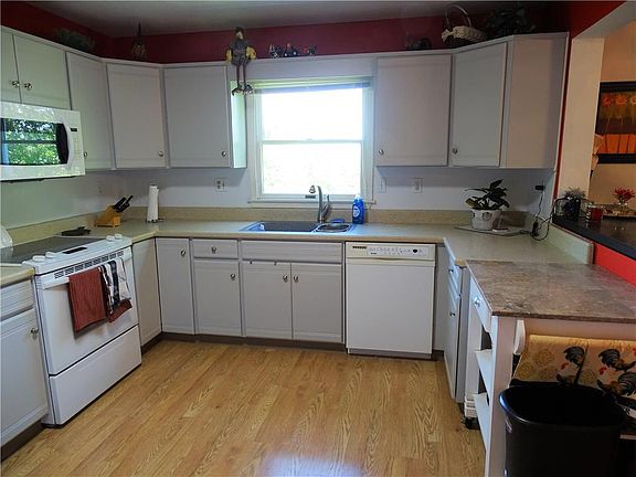 5th image of 419 Buckingham Dr