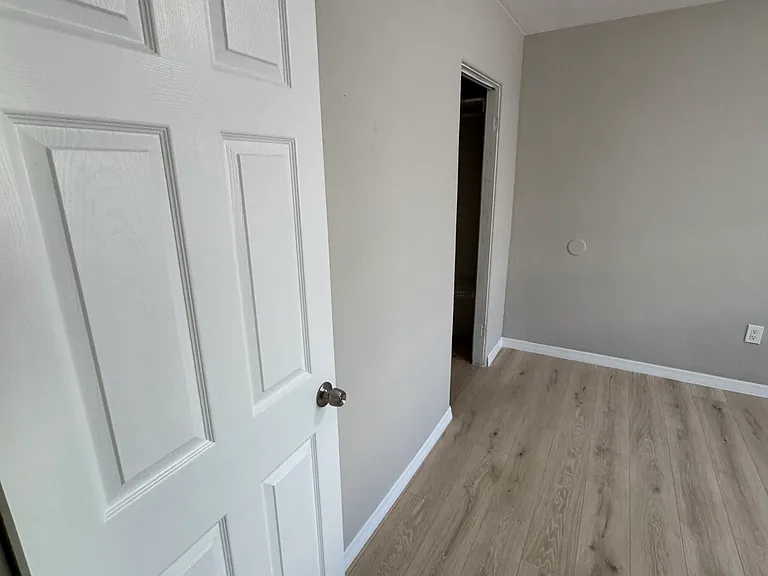 1418 18th Avenue Dr W — Photo 3