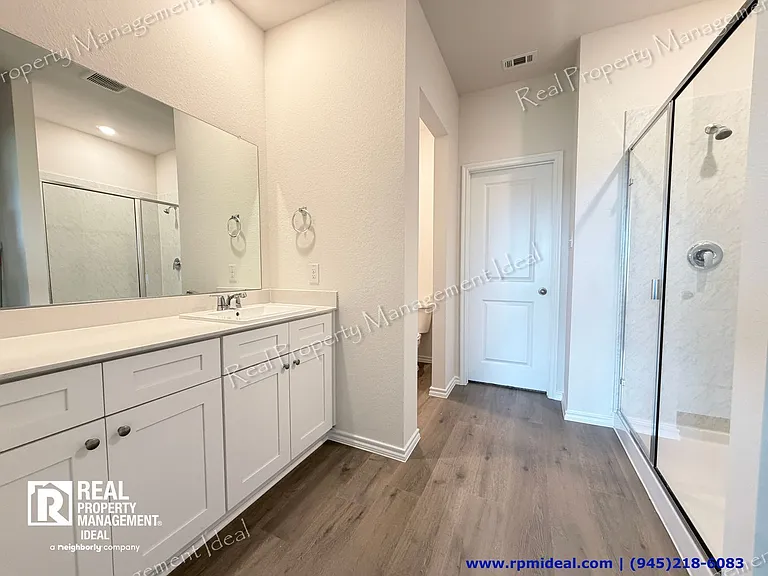 617 Edge Hill Ln — Photo 18