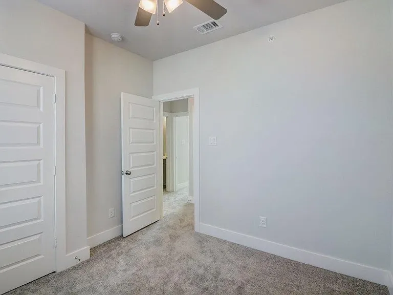 2501 Ascension Blvd — Photo 39