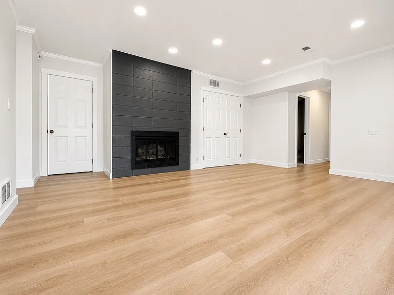 14728 SE 46th St — Photo 4