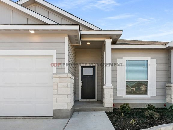 3rd image of 2840 Fox River Dr