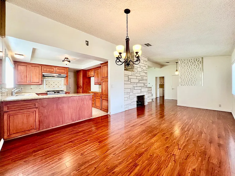 6725 Lennox Ave — Photo 15