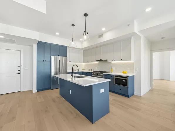 425 3rd Street image 3 of 41