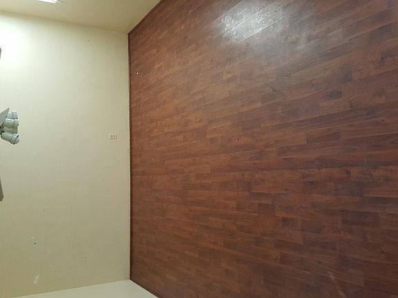 4th image of 704 N Jones Blvd #1946