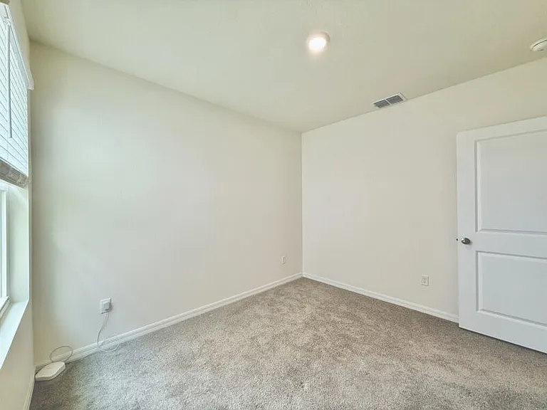 5699 Chorleywood Ln — Photo 37