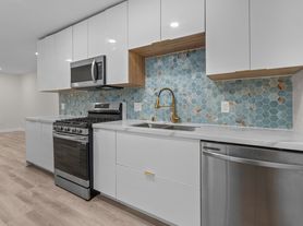 2918 Dickens St, San Diego, CA