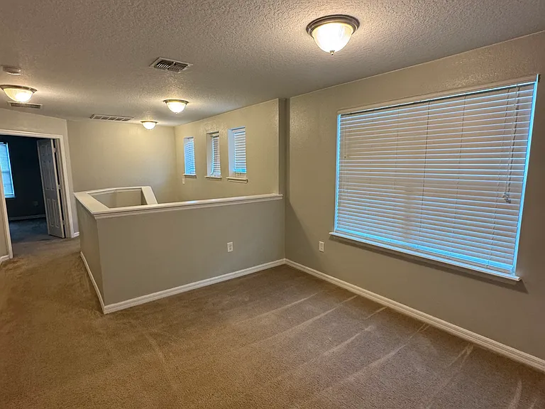 11938 Silverlake Park Dr — Photo 34