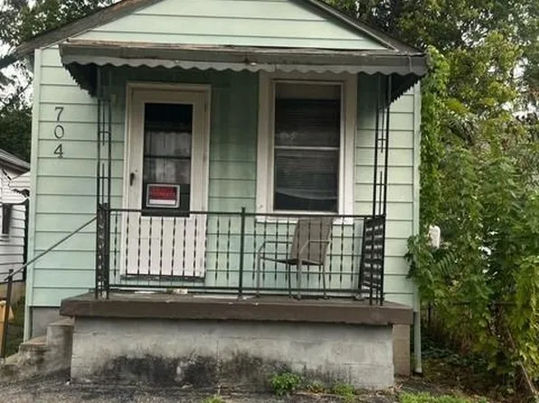 704 Elm Ct, Cincinnati, OH 45215