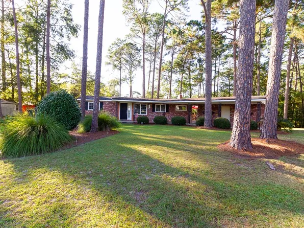 268 Silver Lake Cir, Sylvester, GA 31791