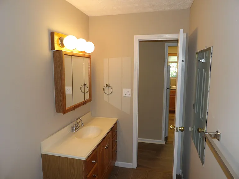 248 Meadowview Dr #2 — Photo 26