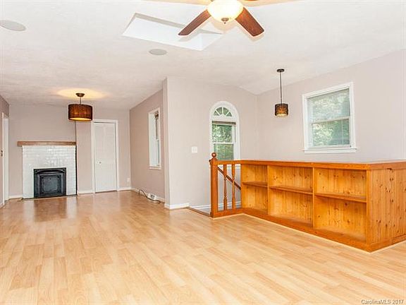 5th image of 151 Elkwood Ave