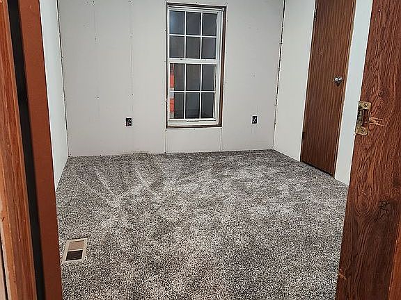 5th image of 14554 White Pine Ln