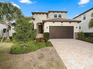 5831 Title Row Dr, Bradenton, FL 34210