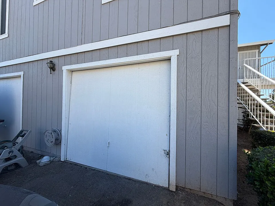 Building Photo 5