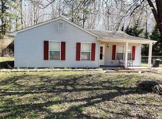 8915 Marlfield Rd, Gloucester, VA 23061