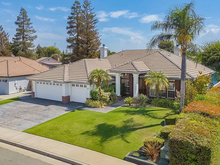 8301 Waterfield Dr — Photo 53