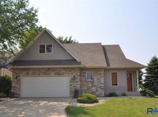4948 S Kalen Pl, Sioux Falls, SD 57108