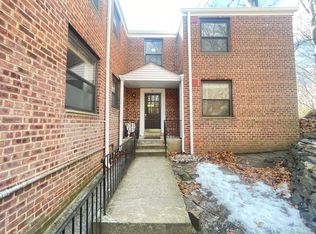 41 Rockledge Rd APT 2B, Hartsdale, NY 10530