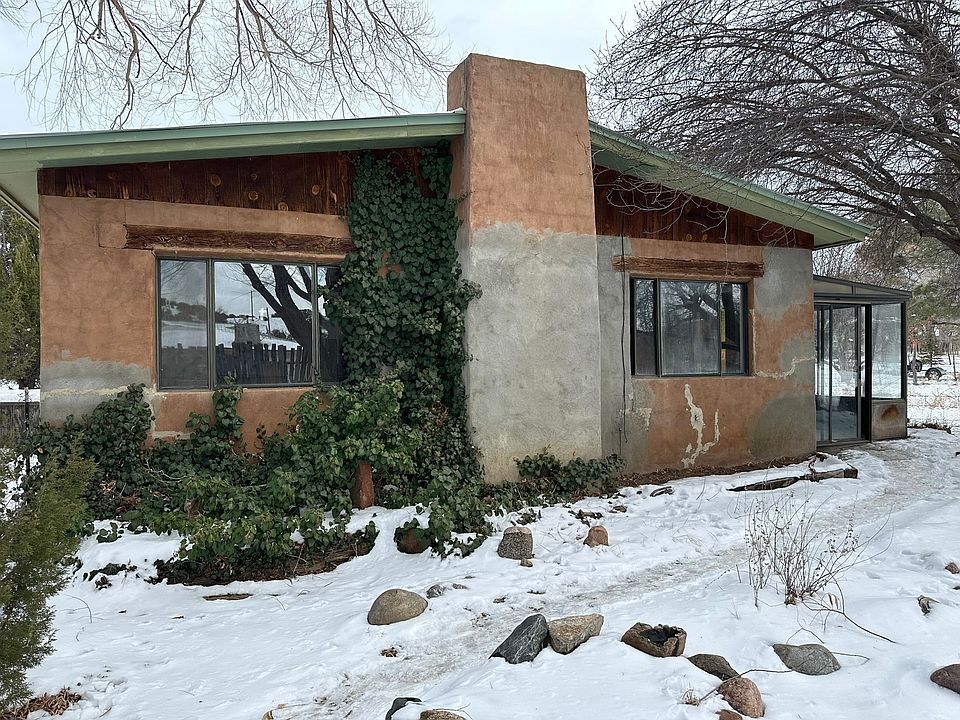 1st image of 20 Wymas Dr