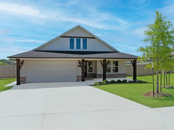 2484 Heather Rd, Blanchard, OK 73010