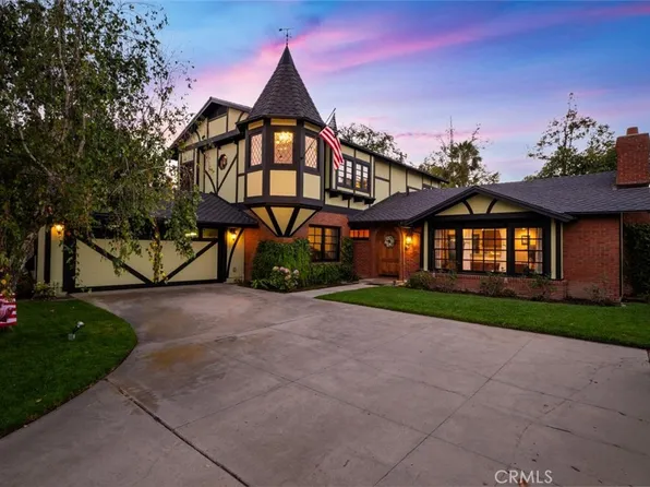 11261 Kensington Rd, Los Alamitos, CA 90720