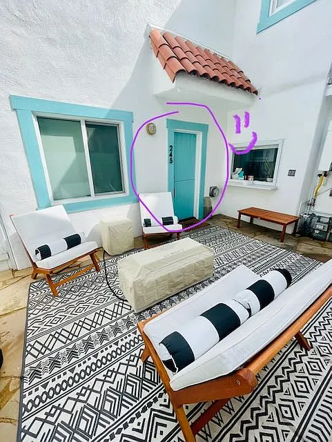 2 bed, 750 sqft, $5,950 — Photo 4
