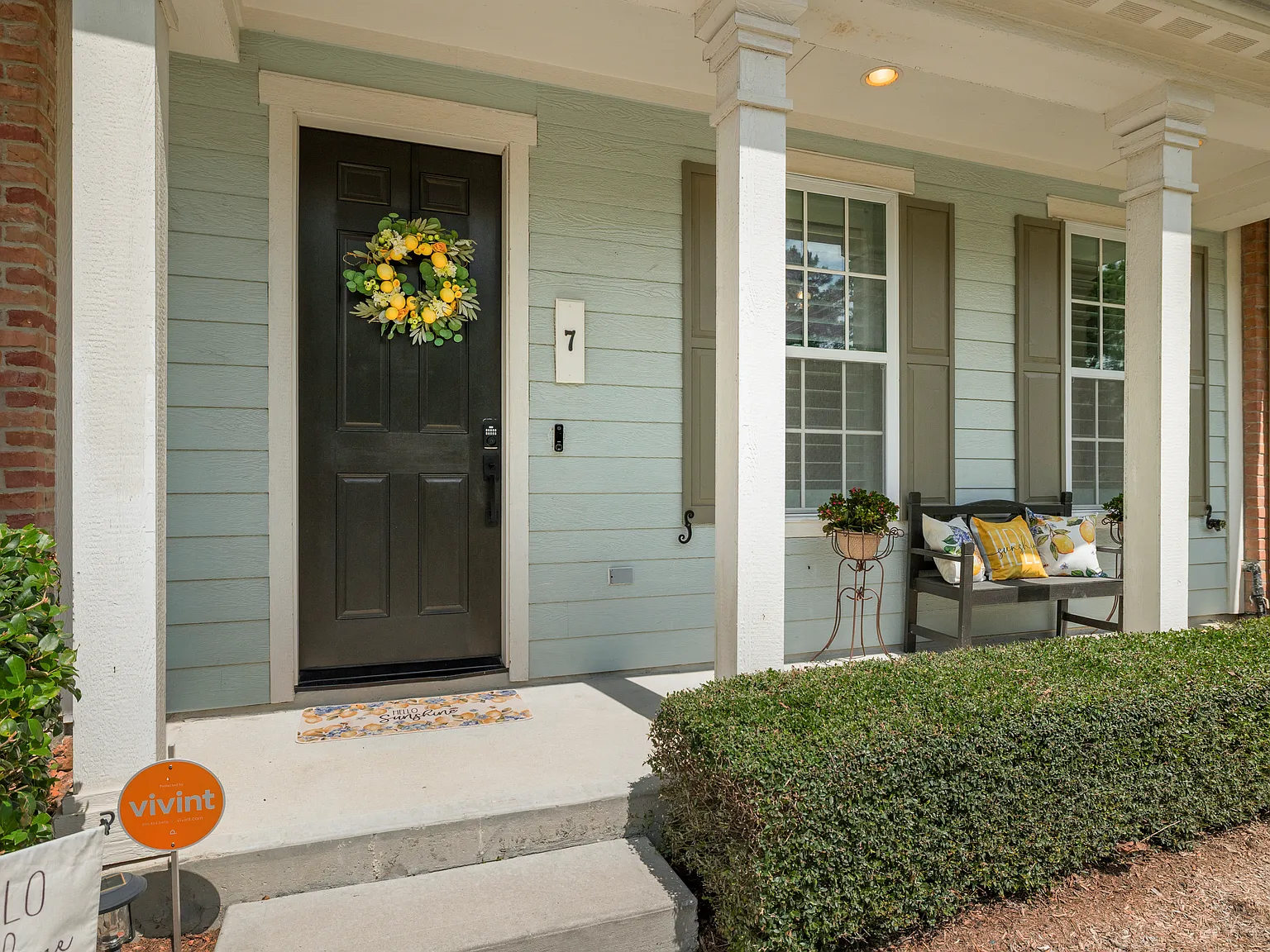 4 bed, 3.5 bath, 2370 sqft, $3,700 — Photo 3