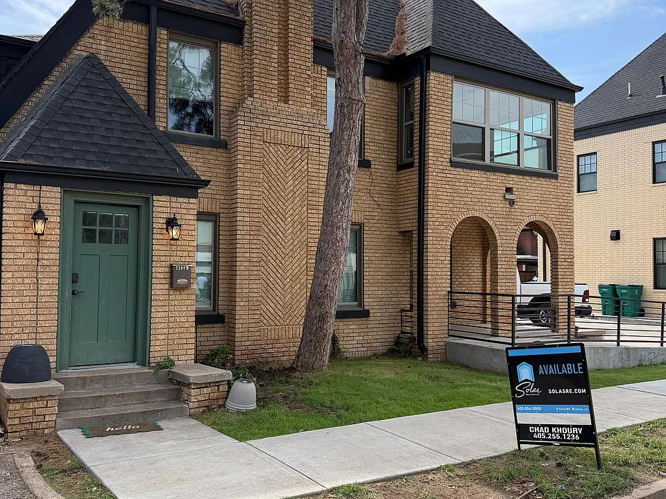 2508 N Douglas Ave #B