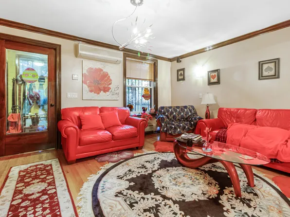 45-09 Skillman Avenue image 1 of 19