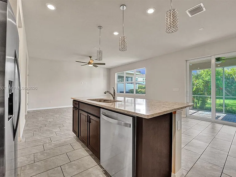 4764 Eucalyptus Dr — Photo 22