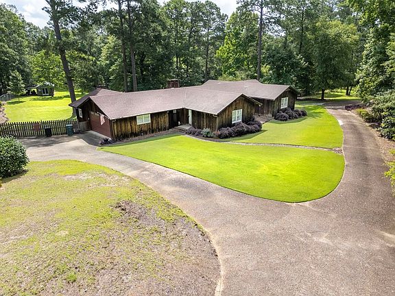 2nd image of 2052 Fox Ridge Rd