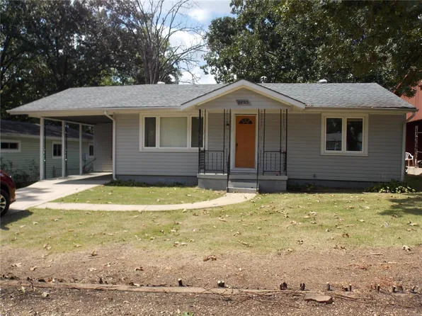 2205 Penny St, Poplar Bluff, MO 63901
