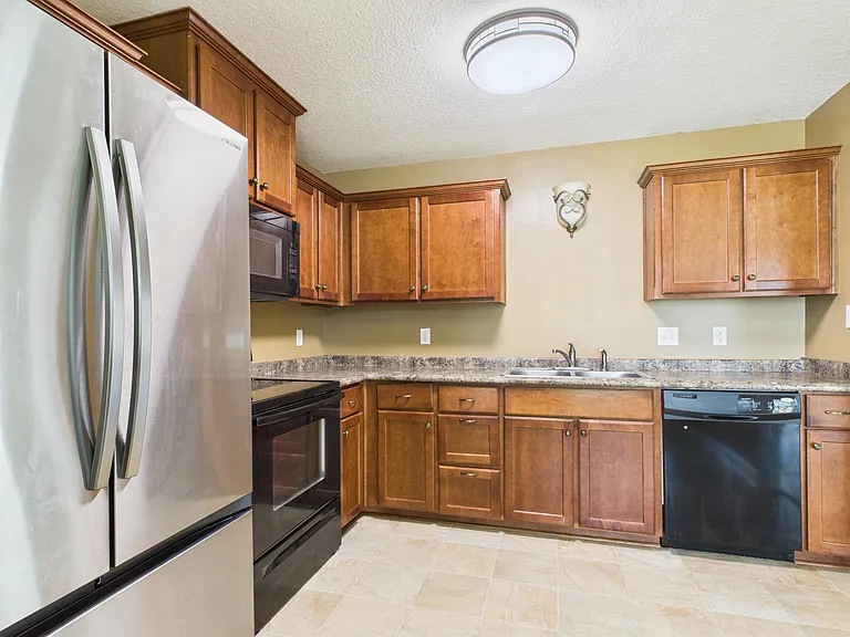 129 Grandview Dr — Photo 14