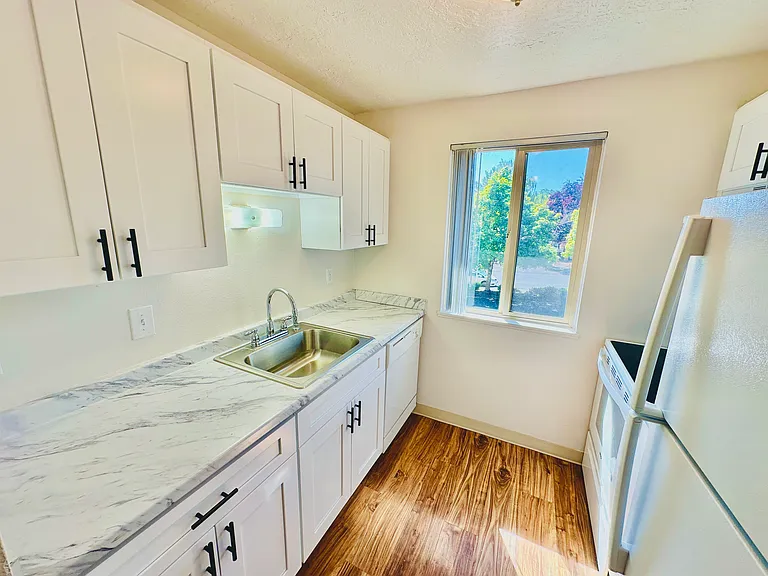 3650 SW 114th Ave #3 — Photo 4