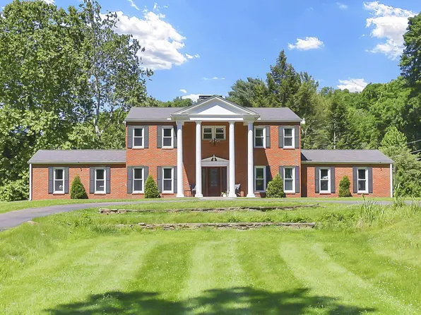 306 Beechwood Dr, Granville, OH 43023
