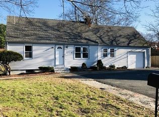 137 Forest Ave, Hudson, MA 01749