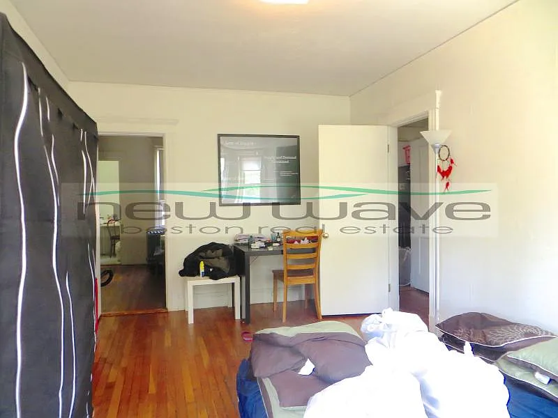 2 bed, 999 sqft, $3,650 — Photo 3