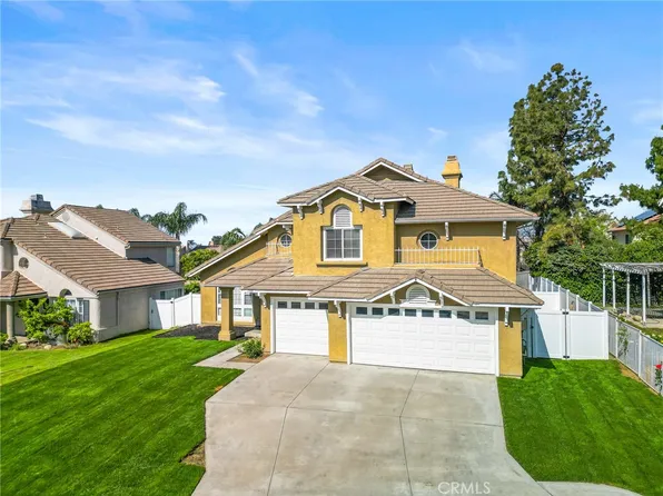 7768 Unicorn Way, Highland, CA 92346