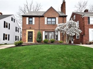 2496 Saybrook Rd, University Heights, OH 44118