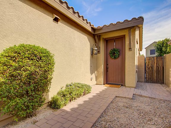 4th image of 3625 S Jasmine Dr