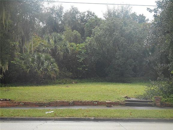 3rd image of 502 W New York Ave