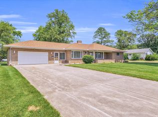 204 W Cemetery Rd, Roberts, IL 60962